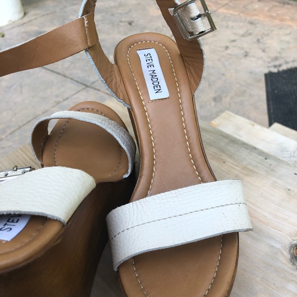 Steve Madden wedge - Picture 2 of 5